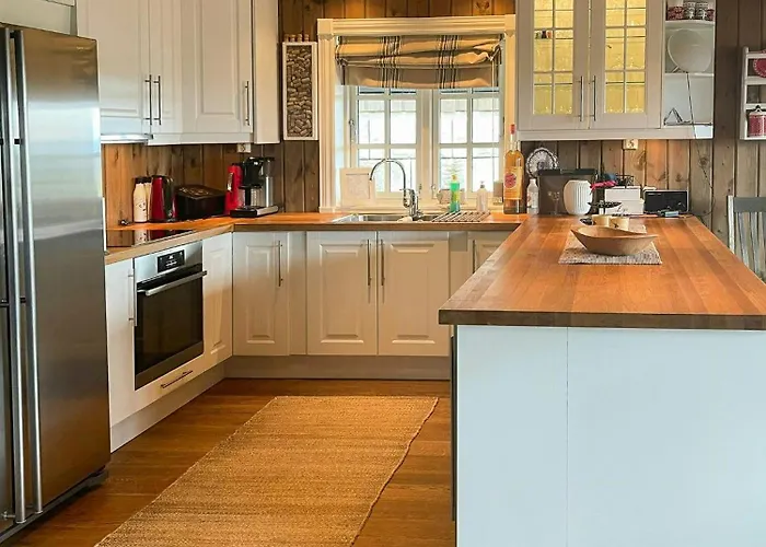 With Inski Out In * Rauland